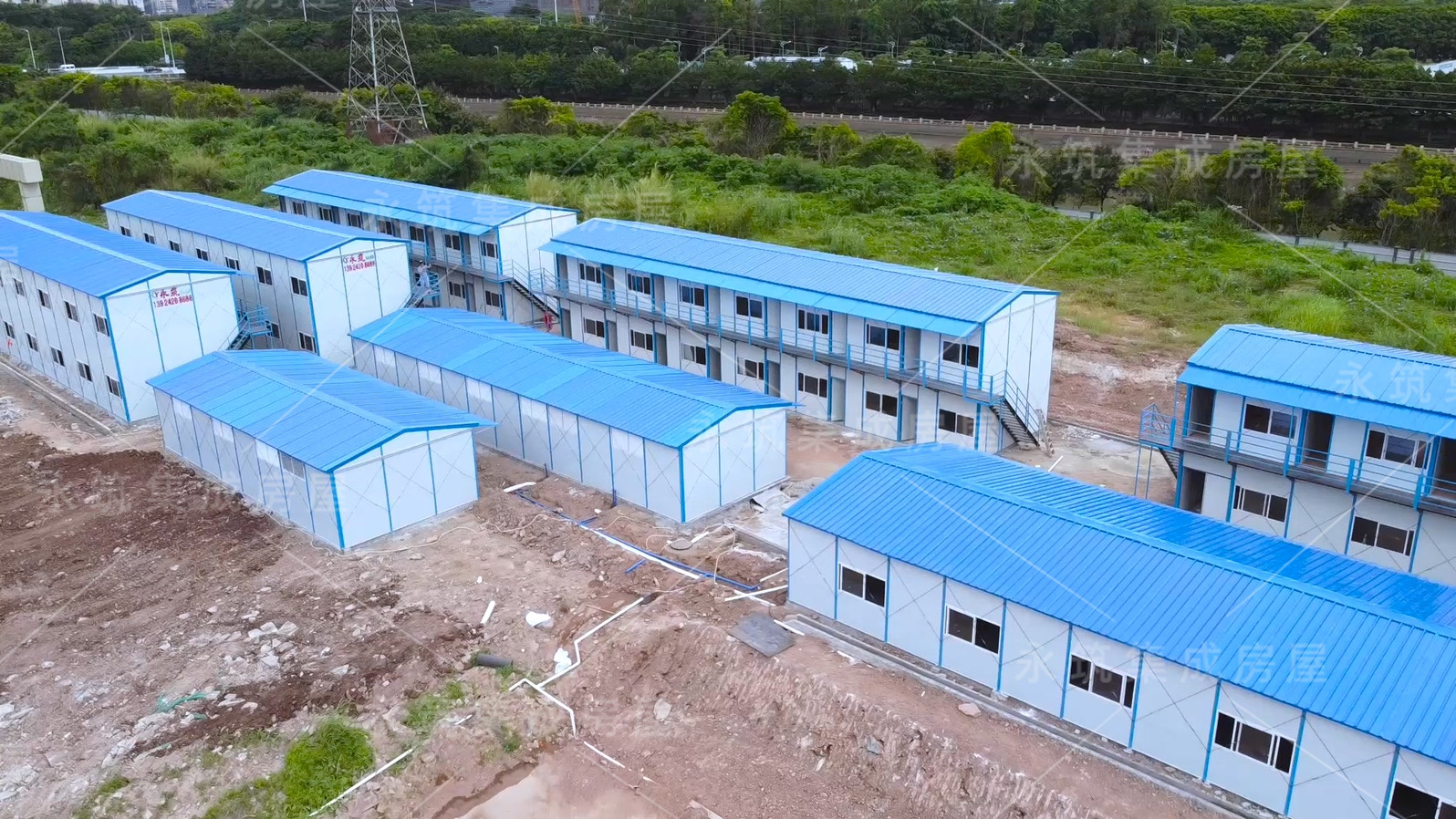 廣東財(cái)經(jīng)大學(xué)綜合實(shí)驗(yàn)實(shí)訓(xùn)中心項(xiàng)目(雙坡活動(dòng)板房)