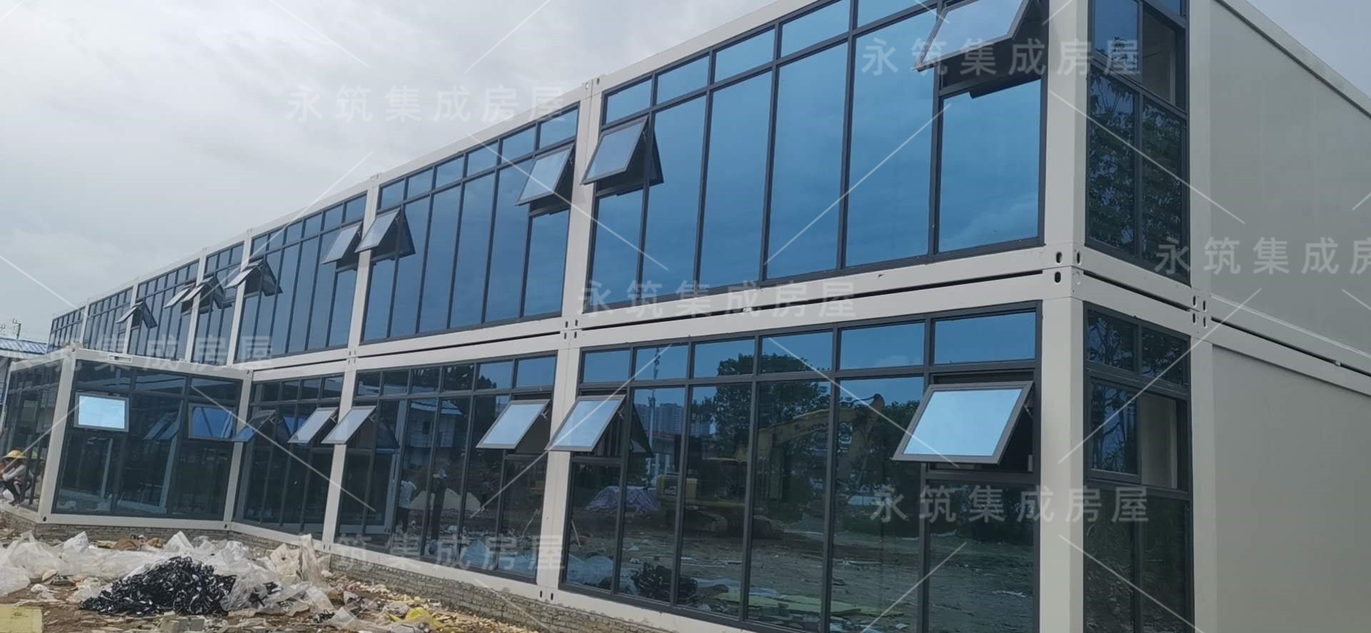 江門江海房地產(chǎn)土建項(xiàng)目(玻璃幕墻打包箱)